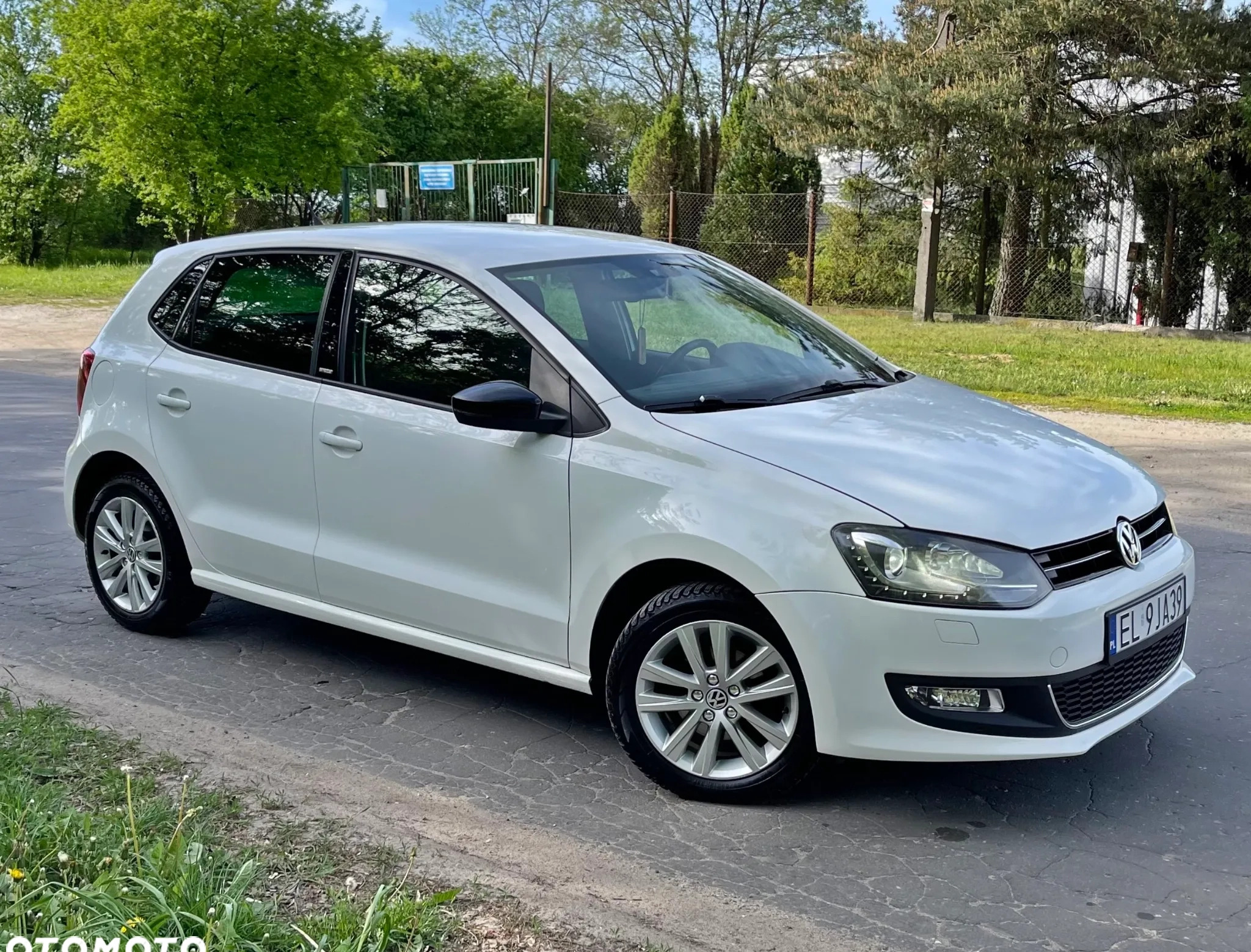 Volkswagen Polo cena 22900 przebieg: 234000, rok produkcji 2012 z Zgierz małe 497